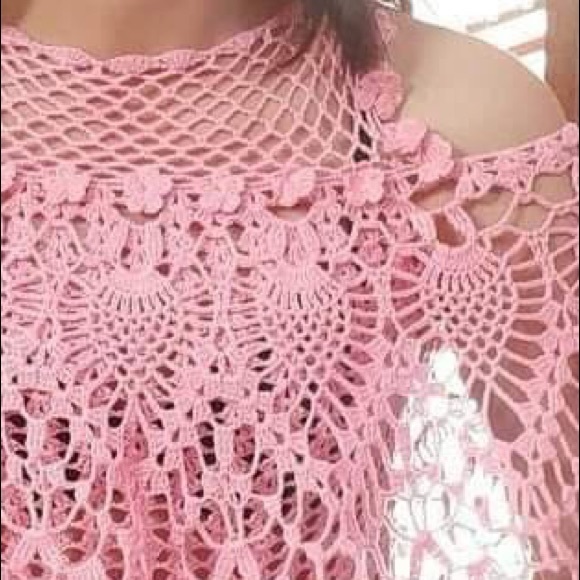 Beautiful handmade top, very delicate; chick and romantic 🌷 - Picture 5 of 5